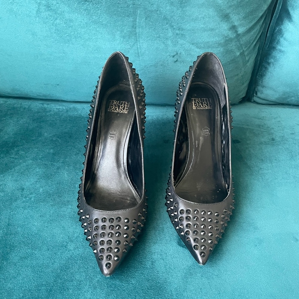 Truth or Dare Madonna Black Studded Pointed-Toe Pumps